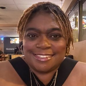 Meet your Posher, Victoria